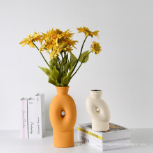 2021 hot selling Nordic Ceramic Artistical Matte Vases Decor Ceramic Vase House Ornaments Pots Ceramic  Decoration Weding